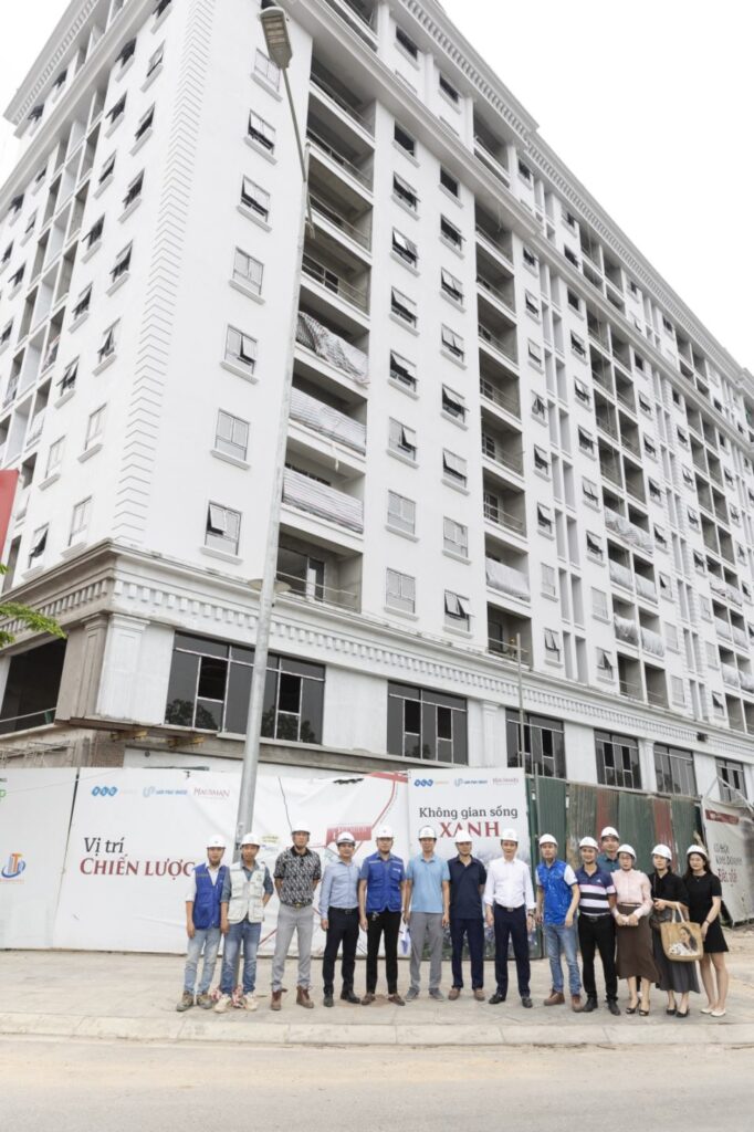 tiến độ Hausman Premium Residences tháng 04/2026